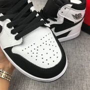 Jordan Air Jordan 1 High Black and White Sneakers 554724-113