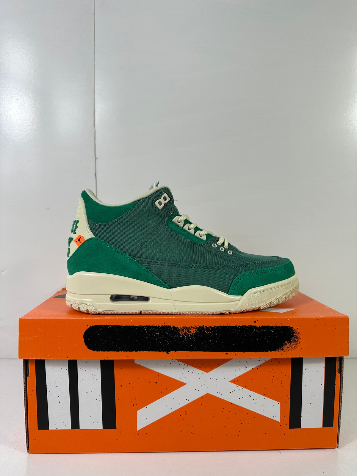 Jordan Air Jordan 3 Retro OG SP Bicoastal Green Sneakers FZ7974-300