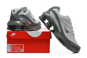 Nike Shox Ride 2 Sneakers in Grey
