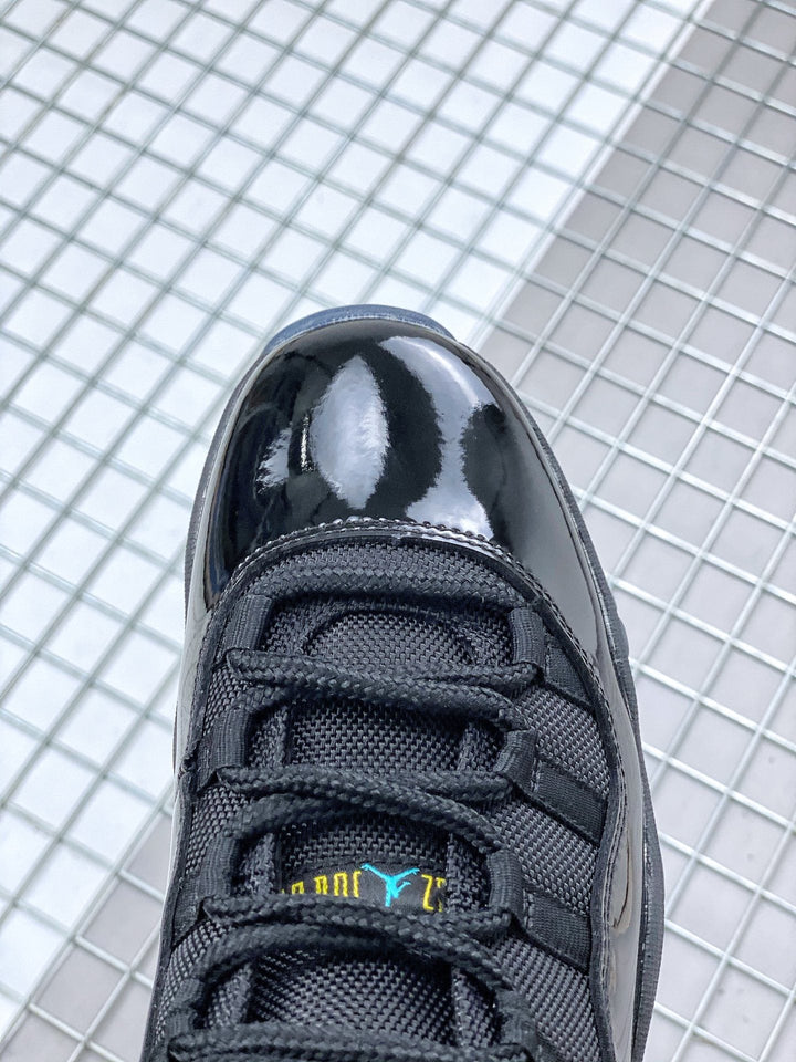 Jordan Air Jordan 11 Retro Gamma Sneakers Black Blue 378037-006