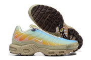 Nike Air Max Plus Sneakers in Multicolor