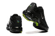Nike Air Max Plus Black Sneakers Style FZ2591-001