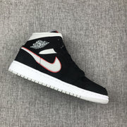 Jordan Air Jordan 1 Mid Black Silver Red 554724-060