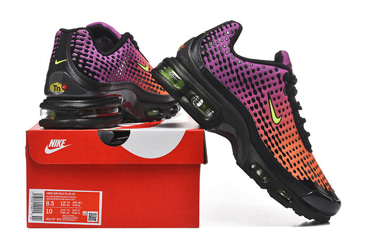 Nike Air Max Plus VI Black Gradient Sneakers