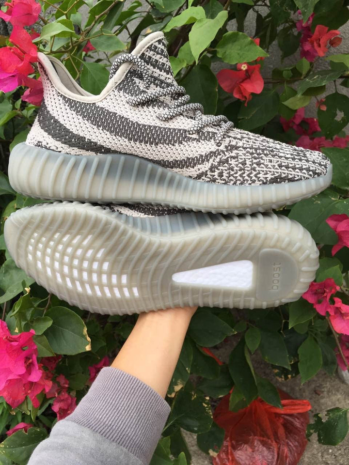 Yeezy 350 V2 Gray Knit Sneakers SPLY-350