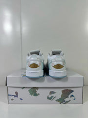 Jordan Air Jordan 1 Low SE Steam Puppet White Sneakers FN8901-164