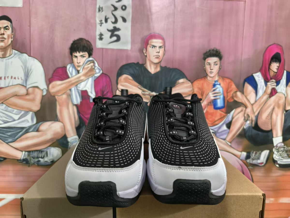 Nike Black Grey White Sneakers