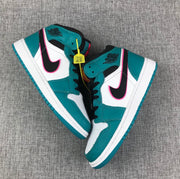Jordan Air Jordan 1 Retro High OG Jade White High-Top Sneakers