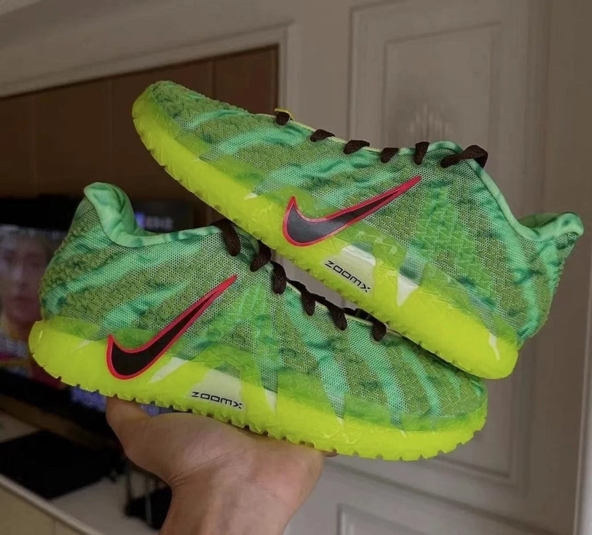 Nike ZoomX Sneakers Green and Neon Yellow 928-15