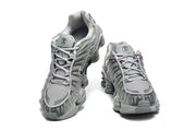 Nike Shox TL Sneakers in Grey