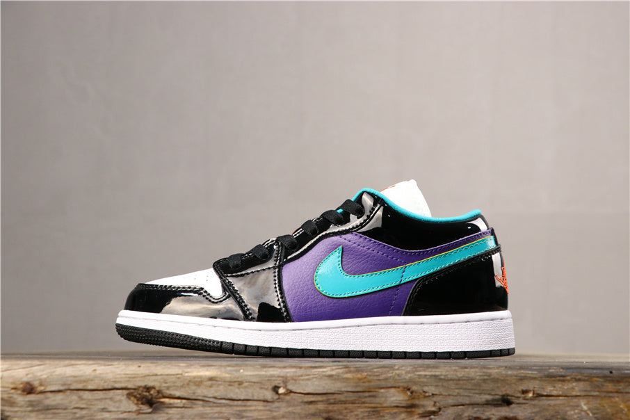 Nike Low-Top Sneakers Purple and Black 553560-035