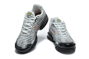 Nike Air Max Plus VII Sneakers in Grey and Black