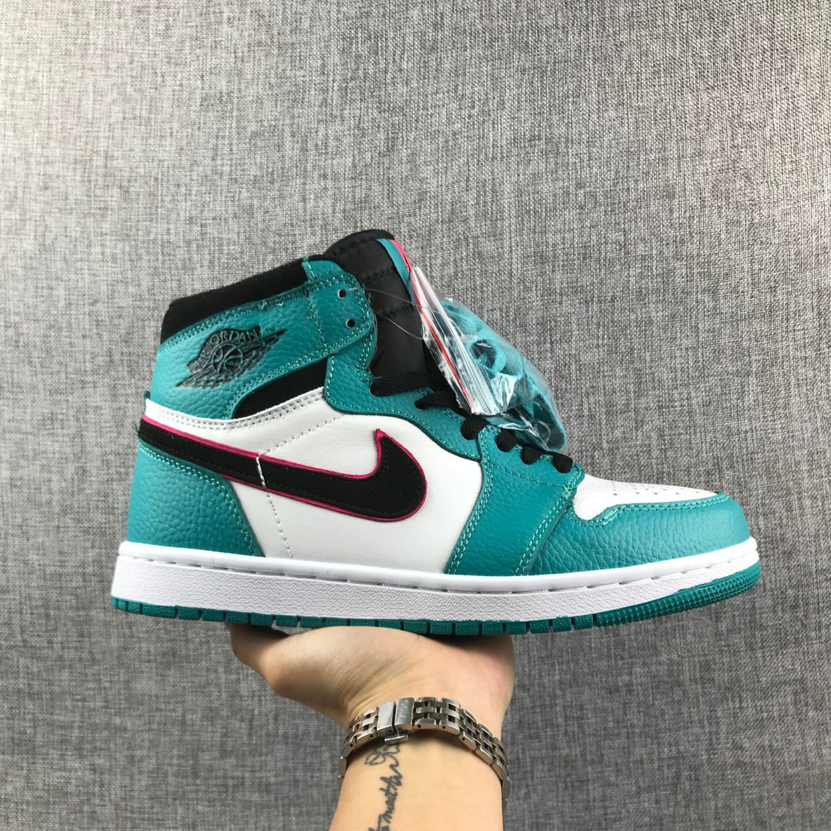 Air Jordan 1 High South Coast Sneakers 852542-306