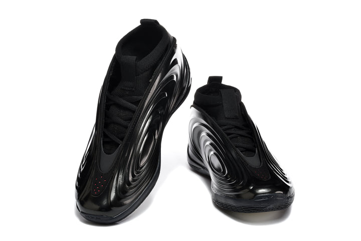 Black 939-6 Low-Top Sneakers