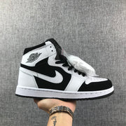 Jordan Air Jordan 1 High Black and White Sneakers 554724-113