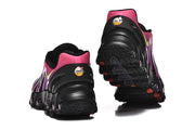 Nike Air Max DN8 Sneakers Pink and Black