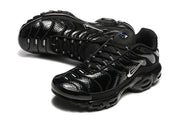 Nike Air Max Plus Black Sneakers Style FZ2591-001